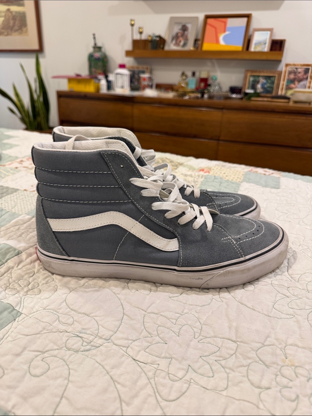 Vans Kids High-Top Sneakers in slate blue and White